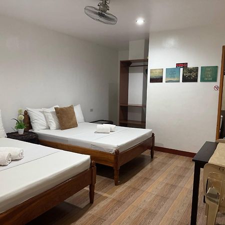 Seascape Lodging House Coron Zimmer foto